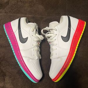 Air Jordan 1 Low Multi Color Gs Size 6Y /7.5 Women’s
